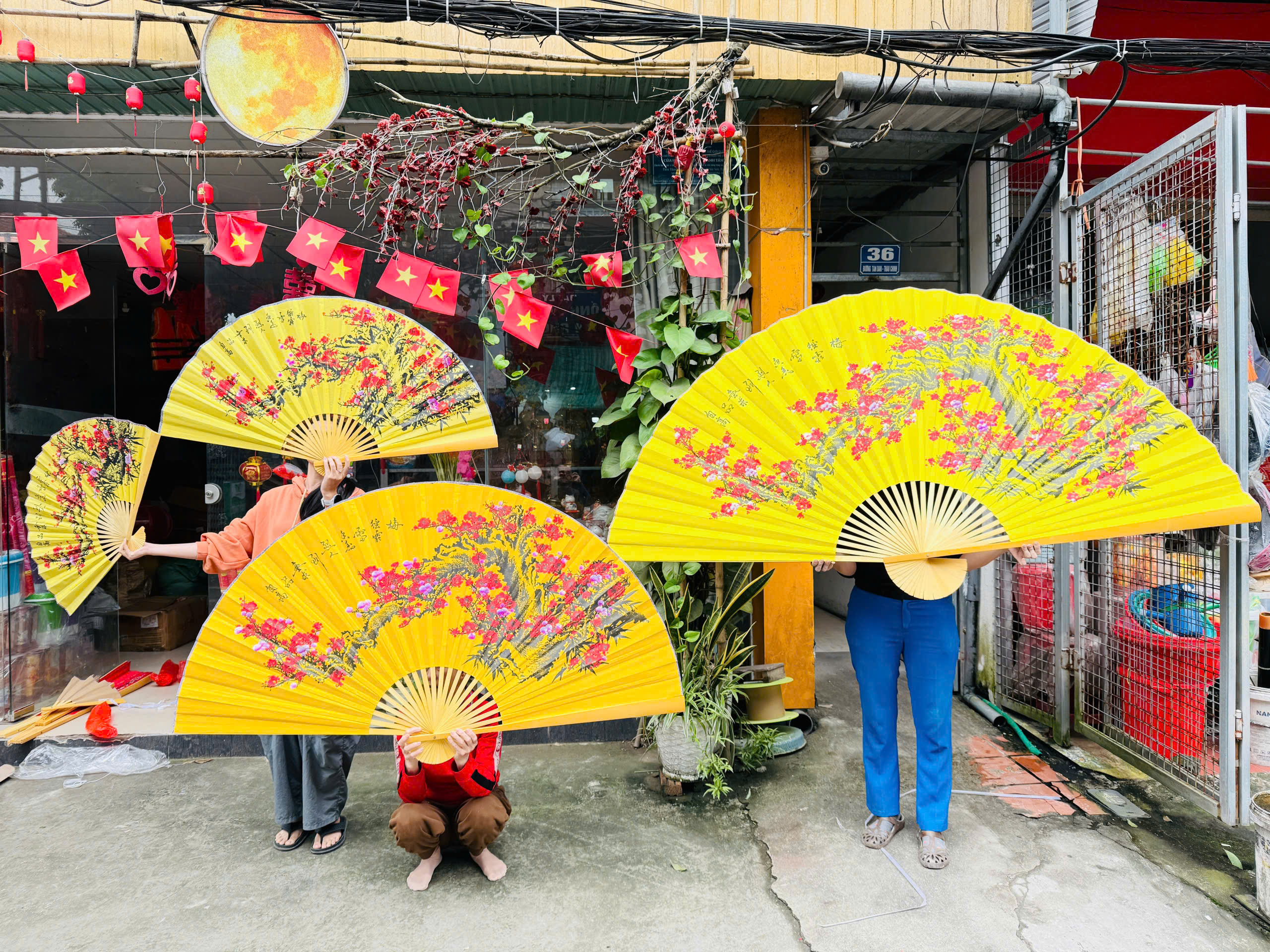 Quạt hoa đào cổ